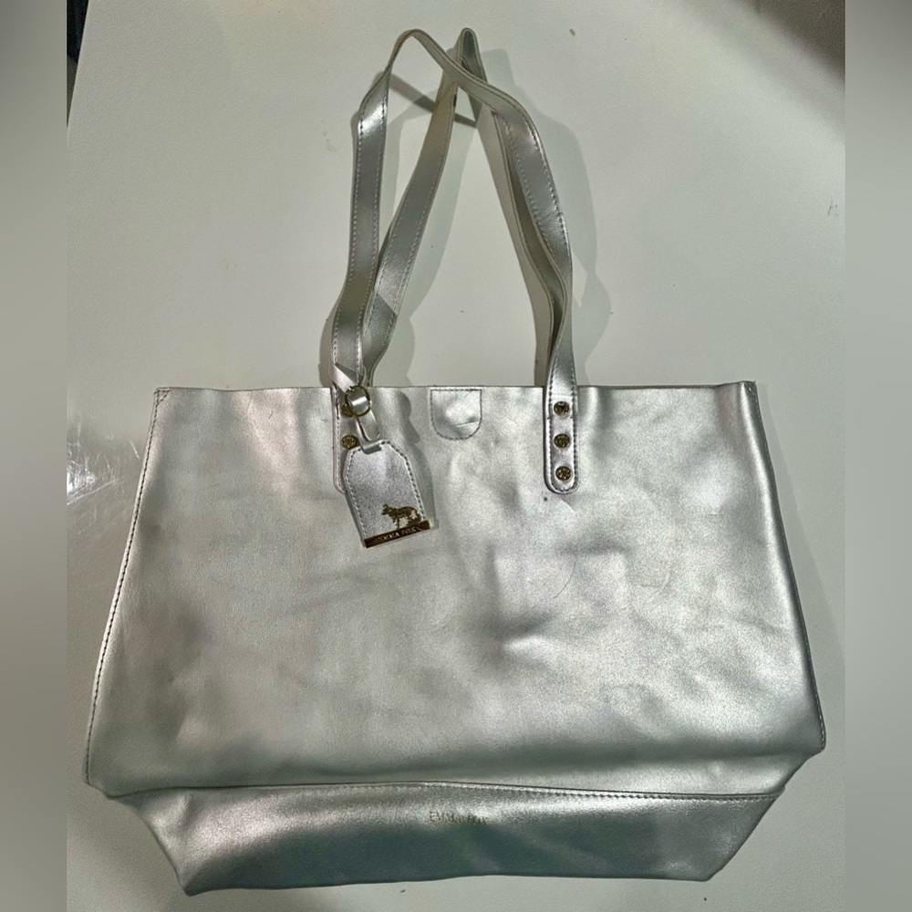 Emma Fox Metallic Silver Tote – Sleek & Versatile